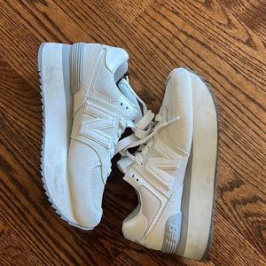 New Balance Platform Sneakers - SIZE 6.5